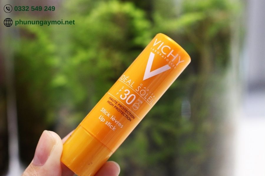 Vichy Ideal Soleil SPF 30 Lip Balm có công dụng chống nắng cho môi rất tốt