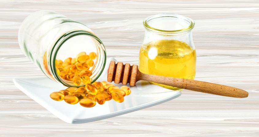 Dưỡng môi với mật ong và vitamin E cho môi hồng hào và căng mịn