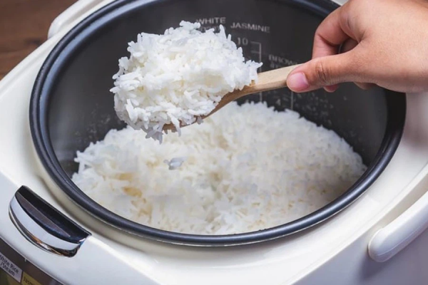 Sửa lỗi nồi cơm điện Cuckoo nấu cơm bị cháy