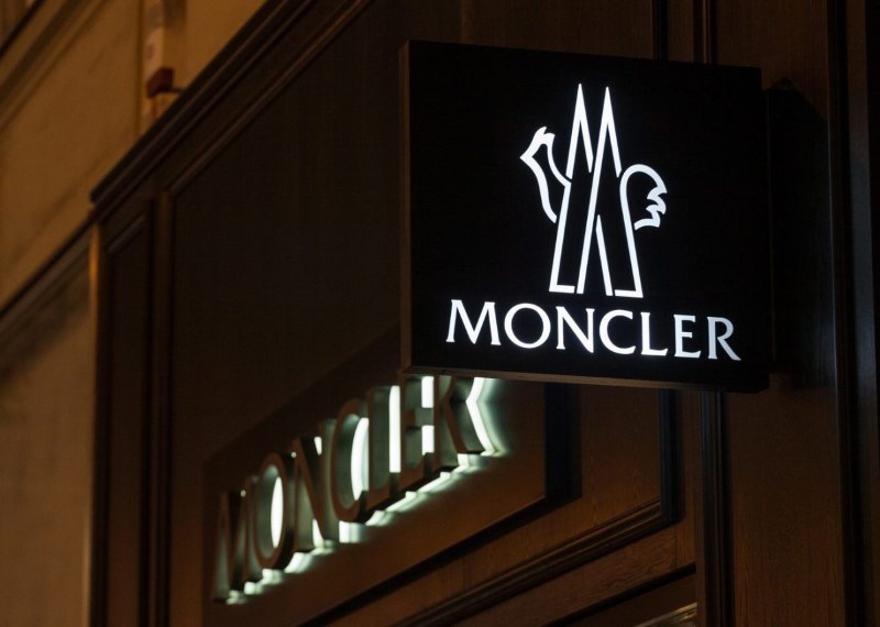 Thương hiệu Moncler