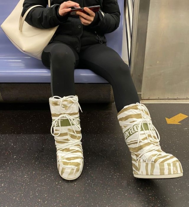 Giày bốt mặt trăng nữ cho mùa đông