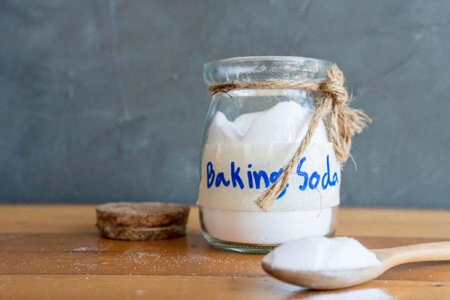 Thực hiện cách khử thâm vành môi bằng Baking soda 3 lần mỗi tuần để nhanh chóng thấy sự hiệu quả