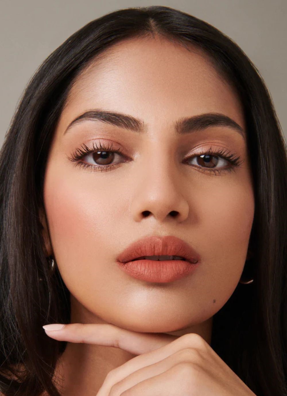 Nude hồng là một màu son cho da ngăm