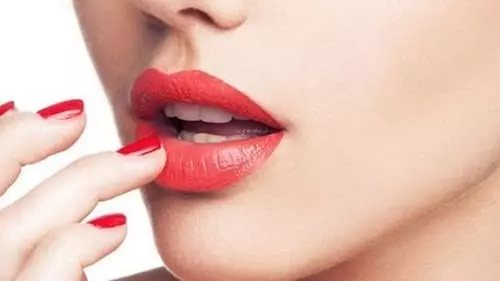 Chăm sóc môi sau phun xăm để lên màu đẹp tự nhiên