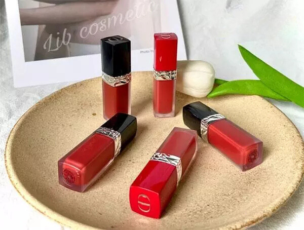 Son Kem Dior Rouge Forever Liquid 626 Forever Famous – Màu cam gạch Son Kem Dior Rouge Forever Liquid 626 Forever Famous – Màu cam gạch
