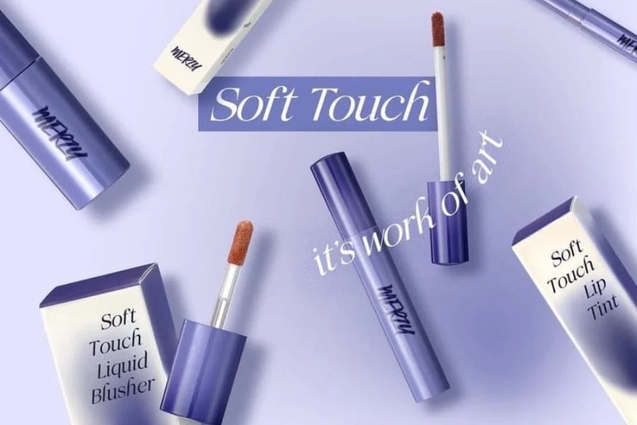Son kem lì Merzy Soft Touch Lip Tint có vò màu xanh tím tươi mát Son kem lì Merzy Soft Touch Lip Tint có vò màu xanh tím tươi mát