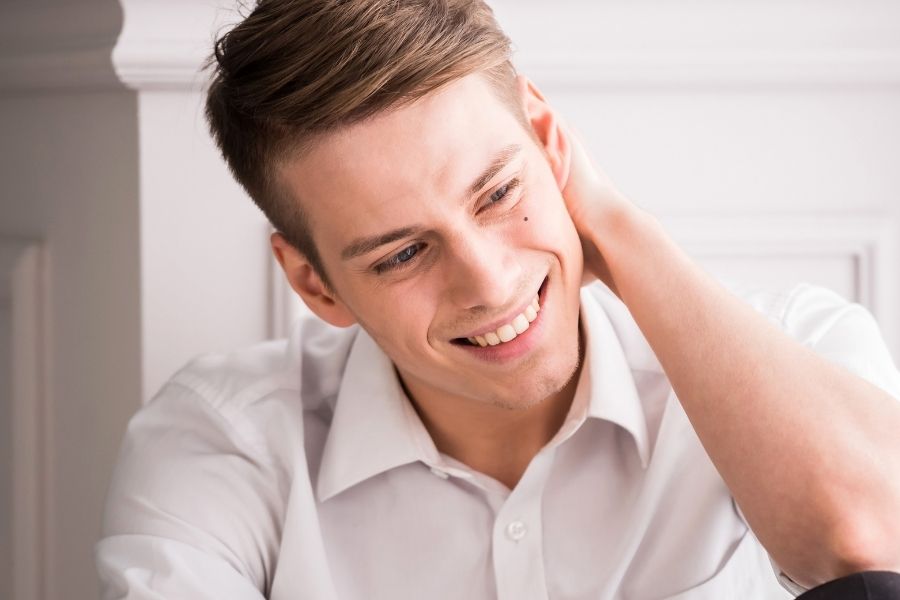 Đàn ông có nốt ruồi lệ ở mắt trái thường đã trải qua nhiều gian truân, thử thách trong cuộc đời