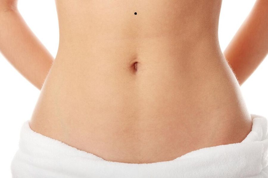 Người có nốt ruồi giữa bụng và ngực luôn sẵn lòng giúp đỡ mọi người khi cần thiết