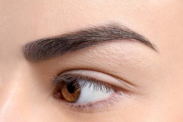 Đặc điểm hình thái của lông mày cũng ảnh hưởng đến vận mệnh