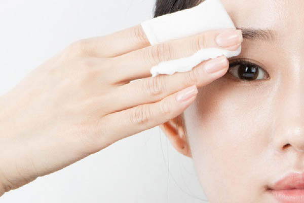 Chăm sóc lông mày Thái đúng cách