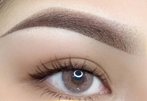 Xu hướng lông mày Thái 2025