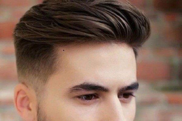 Nam giới có nốt ruồi gần chân tóc trán – Tướng mạo cao sang, dễ thành đạt