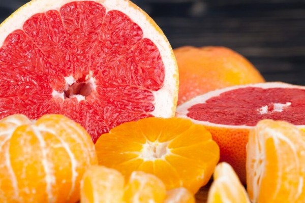Bổ sung thêm những loại quả mọng nước, thuộc họ cam quýt để tăng cường dưỡng chất cho cơ thể