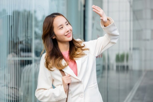 Tiếp xúc trực tiếp, thường xuyên với tia UV, ánh nắng mặt trời Tiếp xúc trực tiếp, thường xuyên với tia UV, ánh nắng mặt trời