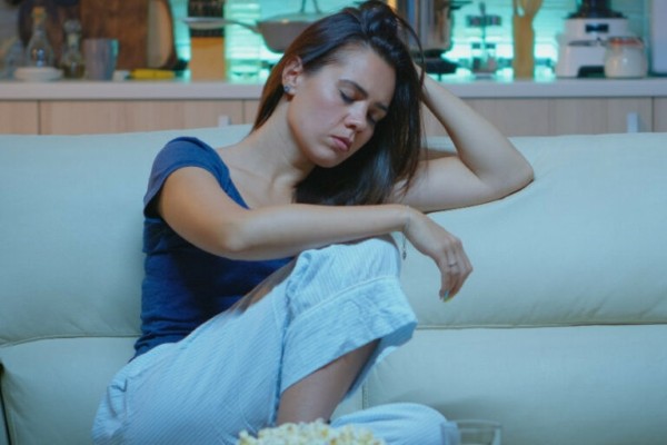 Con gái có nhiều lông tay có thể do nồng độ androgen tăng cao trong cơ thể