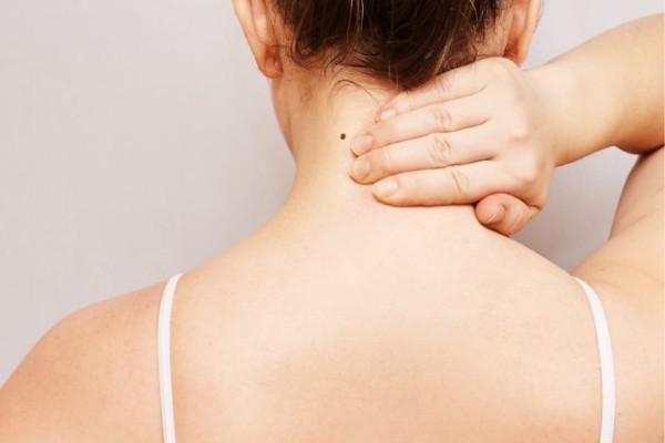 Người sở hữu nốt ruồi sau gáy thường sống cuộc sống hạnh phúc, bình yên Người sở hữu nốt ruồi sau gáy thường sống cuộc sống hạnh phúc, bình yên