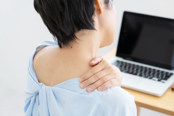 Nốt ruồi sau gáy phụ nữ cho thấy họ là những người tài giỏi, có mệnh vượng phu Nốt ruồi sau gáy phụ nữ cho thấy họ là những người tài giỏi, có mệnh vượng phu