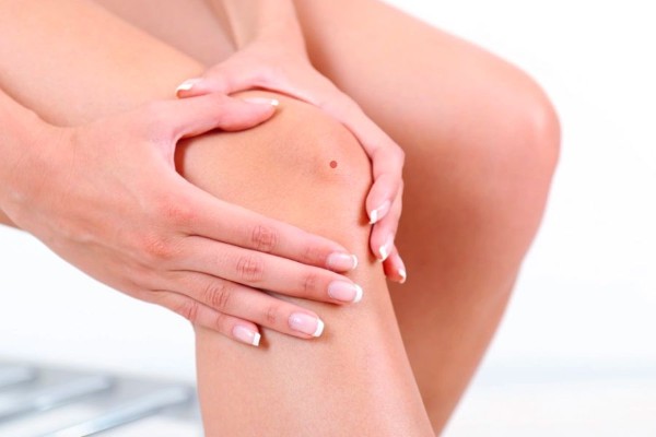 Nốt ruồi son ở đầu gối là dấu hiệu của tình duyên thuận lợi Nốt ruồi son ở đầu gối là dấu hiệu của tình duyên thuận lợi