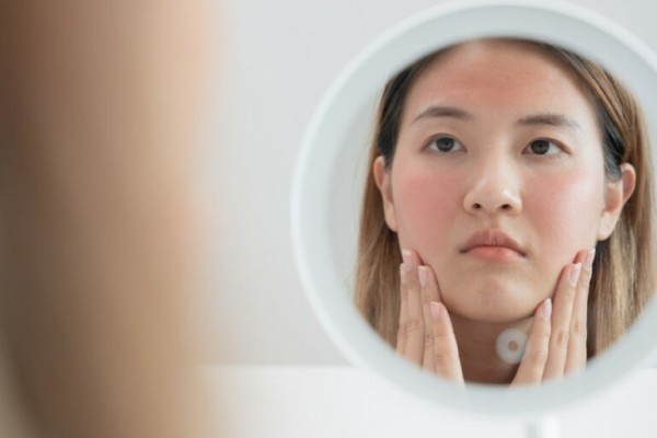 Việc rửa mặt với baking soda sai cách có thể gây ra nhiều tác dụng phụ không mong muốn cho da