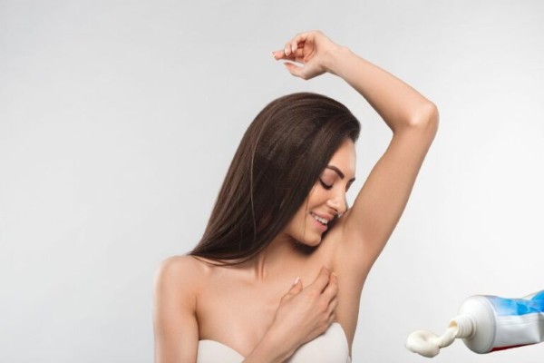 Trị thâm nách bằng kem đánh răng mang lại nhiều kết quả tích cực