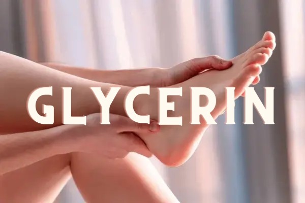 Sử dụng Glycerin và nước hoa hồng trị thâm chai mắt cá chân