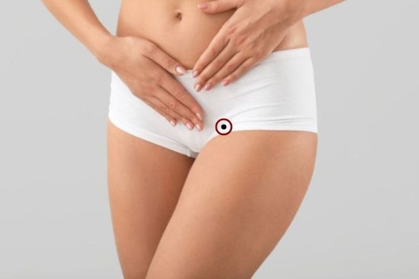 Việc quan sát kỹ nốt ruồi kết hợp với đặc điểm cơ thể và vận trình cá nhân là điều cần thiết khi giải mã ý nghĩa thật sự