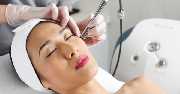 Một số phương pháp tẩy nốt ruồi phổ biến