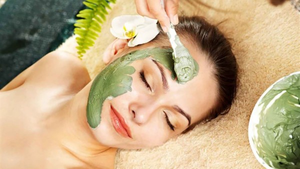 Làm mặt nạ lá ổi tươi Làm mặt nạ lá ổi tươi