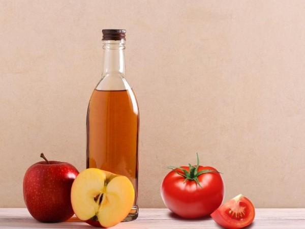 Cách trị thâm mông bằng cà chua và giấm táo