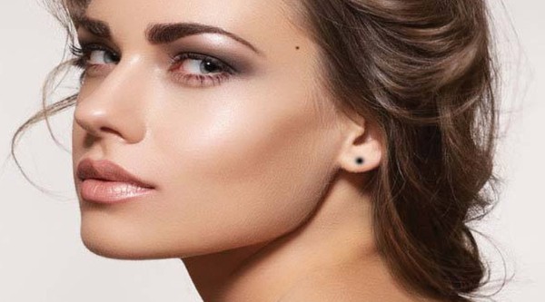 Nốt ruồi ở dái tai