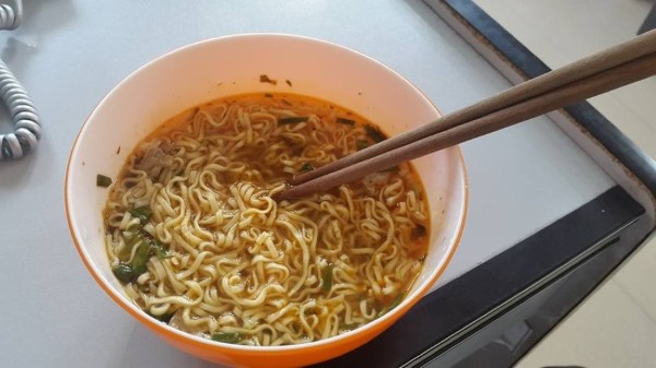 Thời điểm và tần suất ăn mì phù hợp giúp bạn không tăng cân