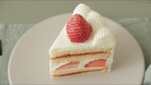 Những lưu ý khi ăn bánh kem 