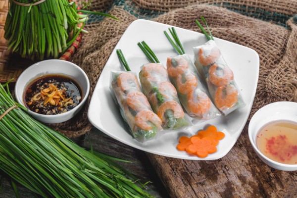 Bánh tráng cuốn tôm thịt bao nhiêu calo?