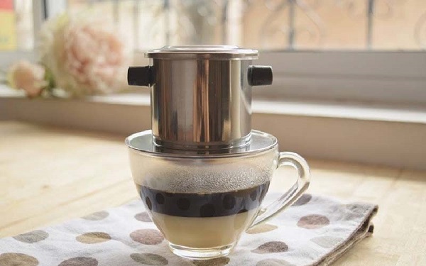 Caffeine trong cà phê sữa giúp giảm nguy cơ mắc các bệnh ung thư và bệnh khác