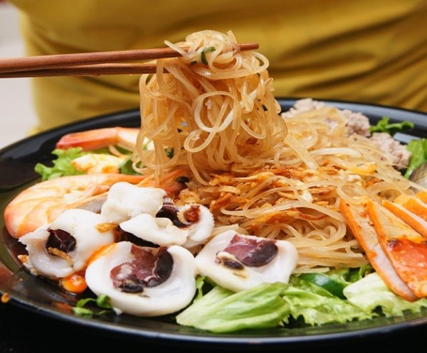 Hướng dẫn ăn hủ tiếu mà không sợ tăng cân