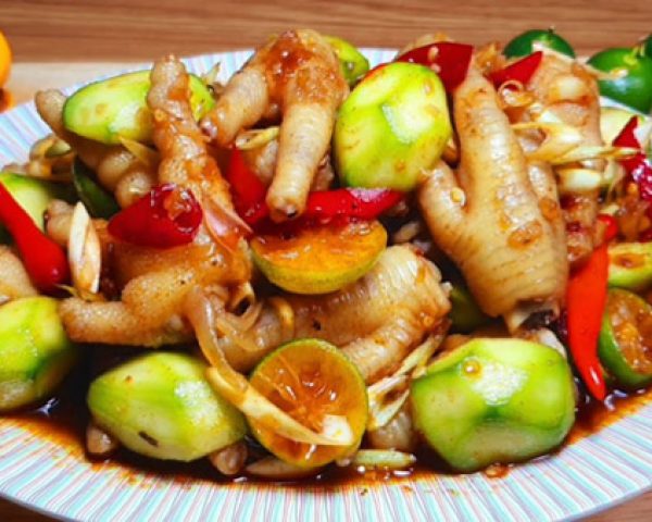 Món chân gà sốt Thái tê tê cay cay ngon hoàn mỹ